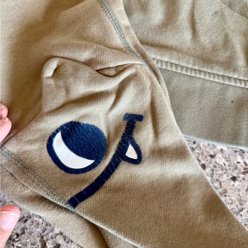 Gap l 2-Piece Set l Hoodie & Joggers l Size: 4(Pants) 5 (Hoodie) - Picture 7 of 9